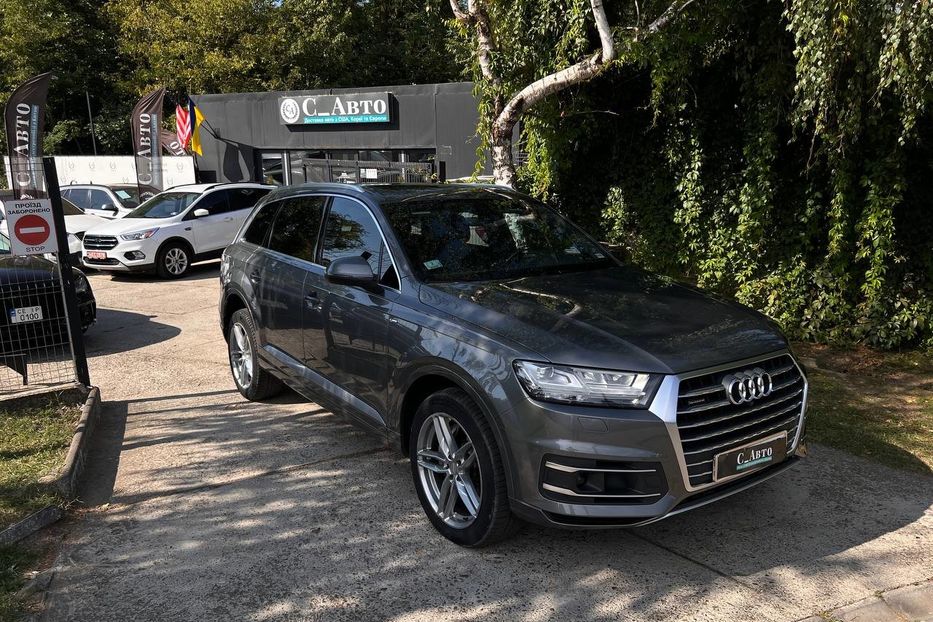 Продам Audi Q7 2016 года в Черновцах