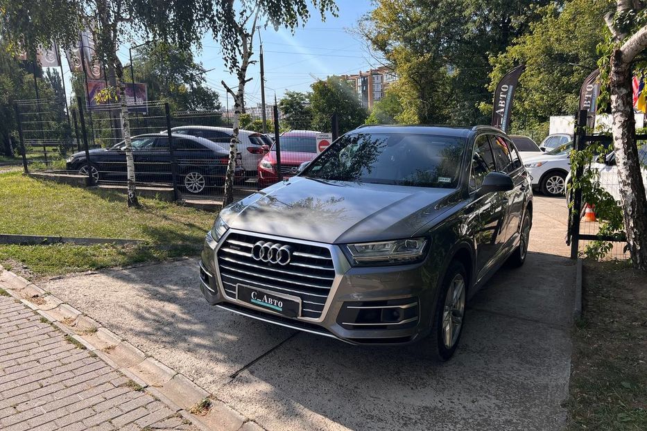 Продам Audi Q7 2016 года в Черновцах