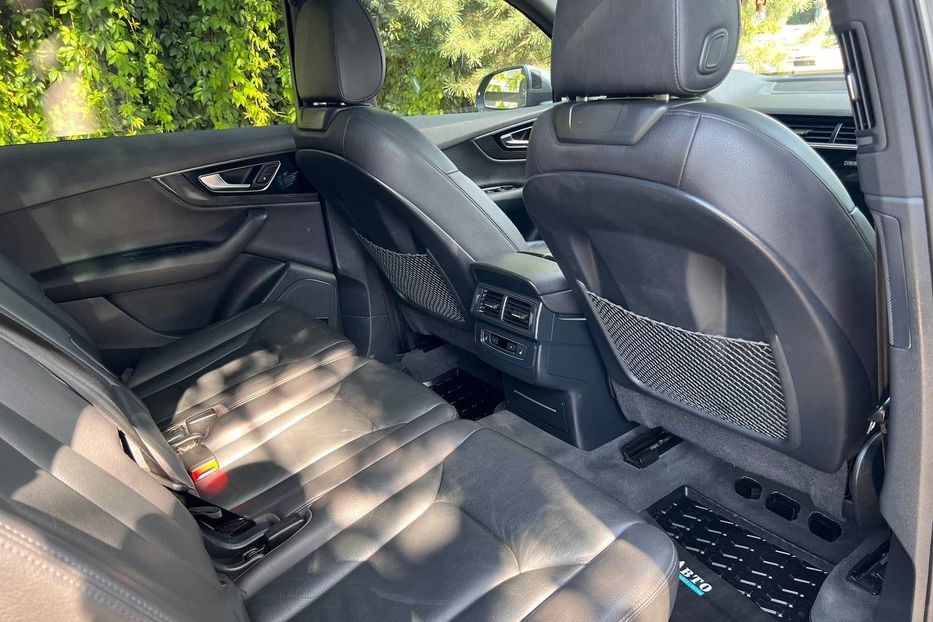 Продам Audi Q7 2016 года в Черновцах
