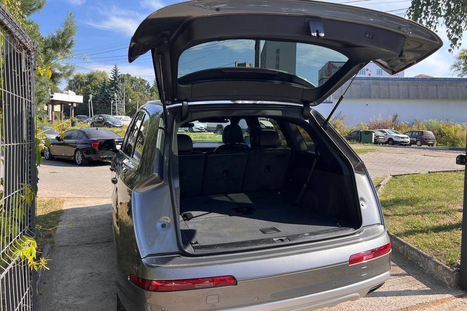 Продам Audi Q7 2016 года в Черновцах