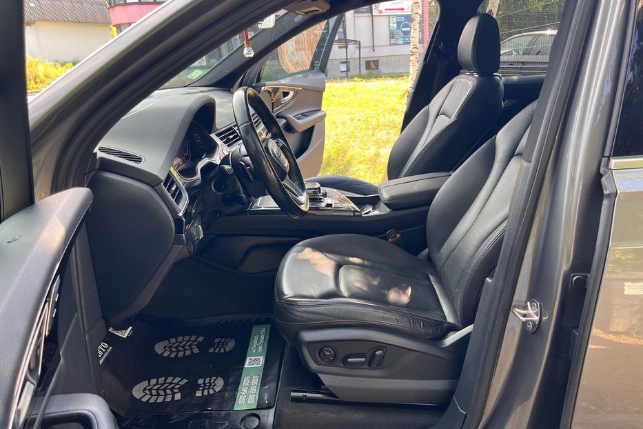 Продам Audi Q7 2016 года в Черновцах