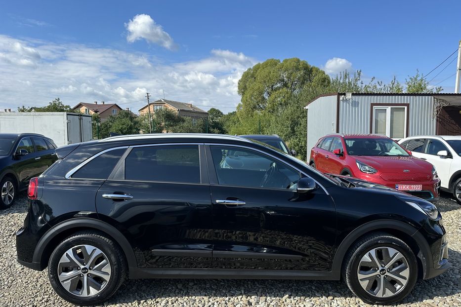 Продам Kia Niro 64 кВт Макс. комплектектація  2020 года в Львове