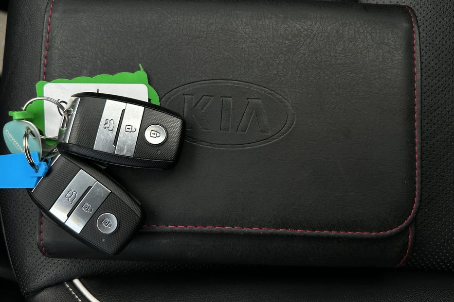 Продам Kia Niro 64 кВт Макс. комплектектація  2020 года в Львове