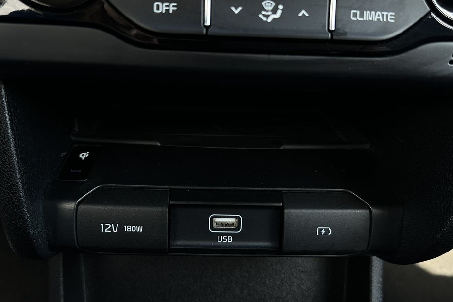 Продам Kia Niro 64 кВт Макс. комплектектація  2020 года в Львове