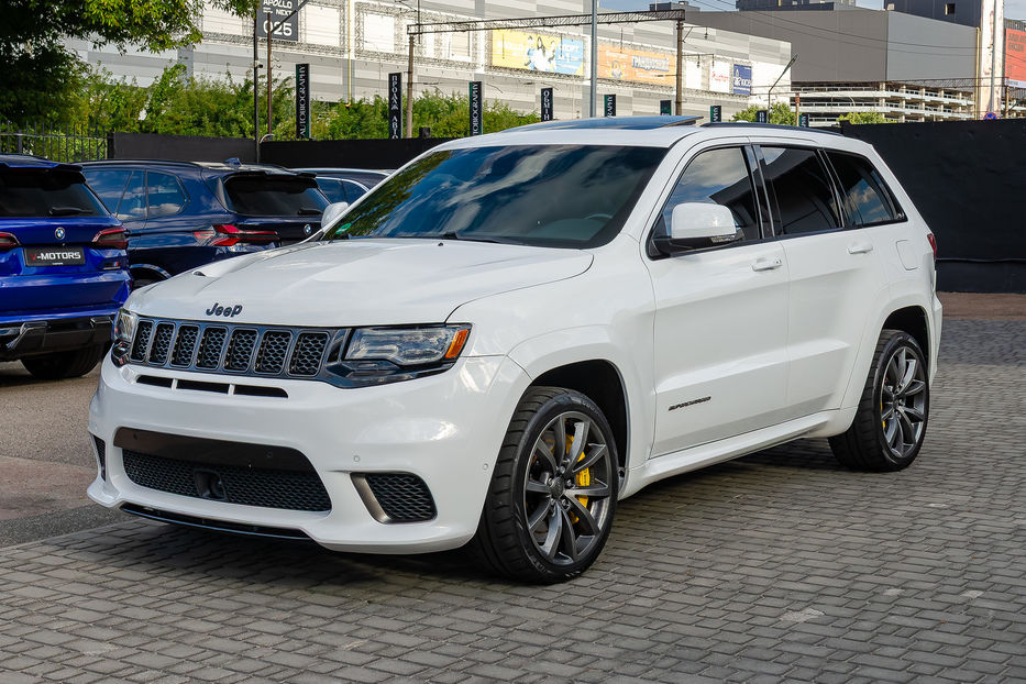 Продам Jeep Grand Cherokee Trackhawk 2018 года в Киеве