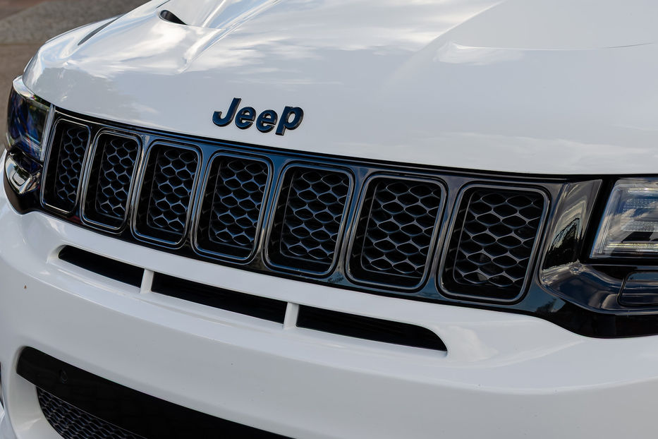 Продам Jeep Grand Cherokee Trackhawk 2018 года в Киеве