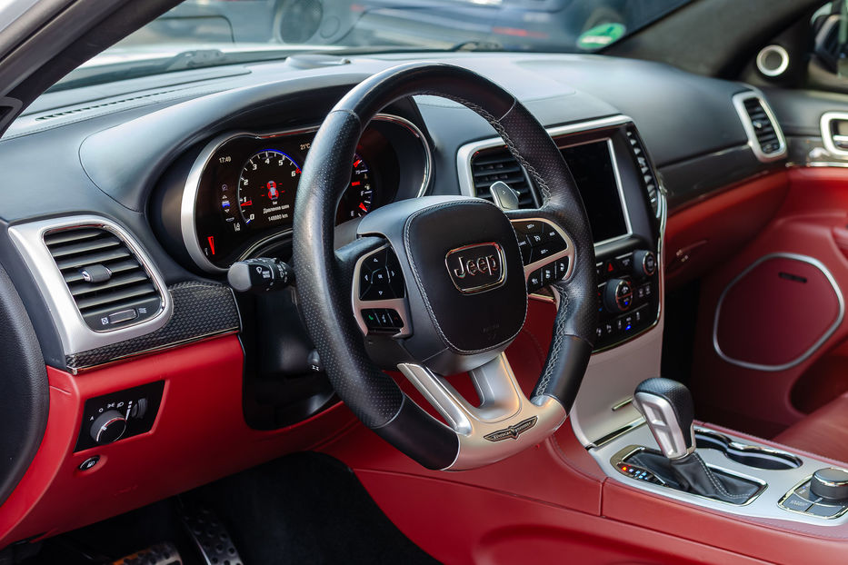 Продам Jeep Grand Cherokee Trackhawk 2018 года в Киеве