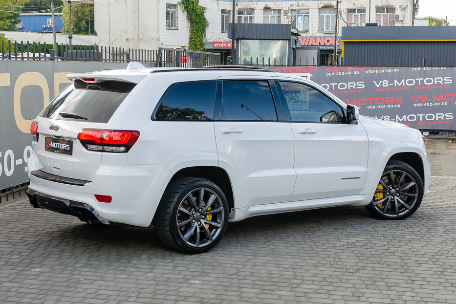 Продам Jeep Grand Cherokee Trackhawk 2018 года в Киеве