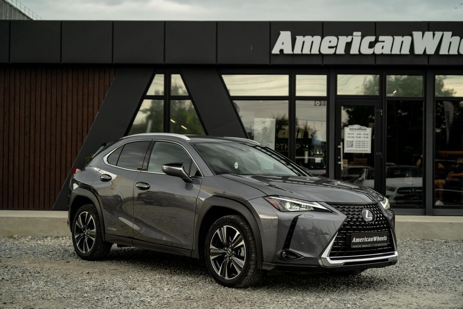 Продам Lexus CT UX 250h 2021 года в Черновцах