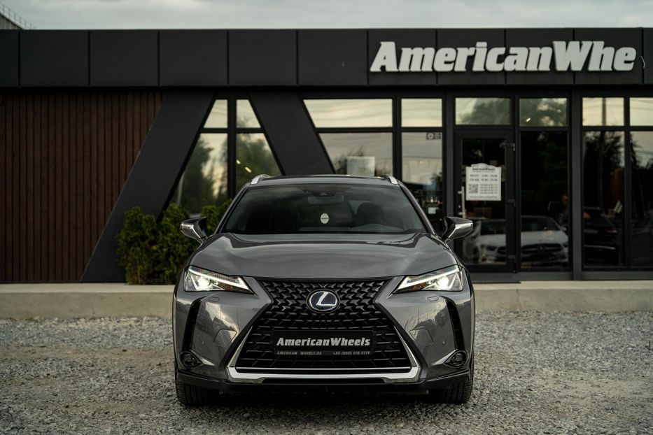 Продам Lexus CT UX 250h 2021 года в Черновцах