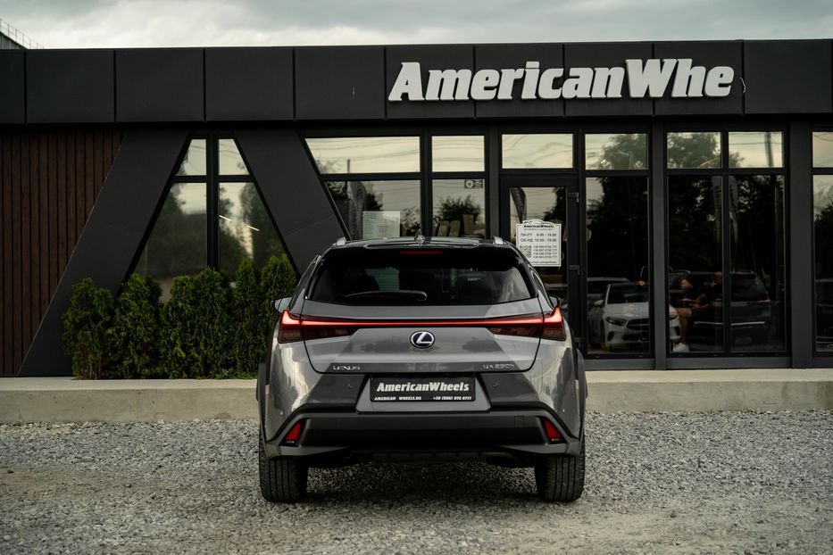 Продам Lexus CT UX 250h 2021 года в Черновцах