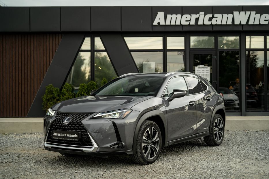 Продам Lexus CT UX 250h 2021 года в Черновцах