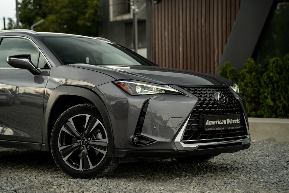 Продам Lexus CT UX 250h 2021 года в Черновцах