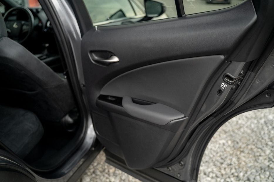 Продам Lexus CT UX 250h 2021 года в Черновцах
