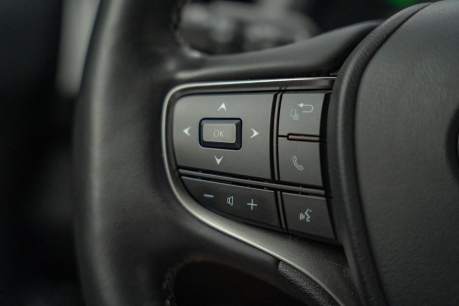 Продам Lexus CT UX 250h 2021 года в Черновцах