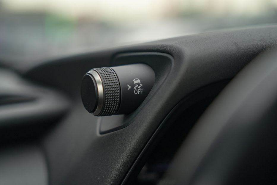 Продам Lexus CT UX 250h 2021 года в Черновцах