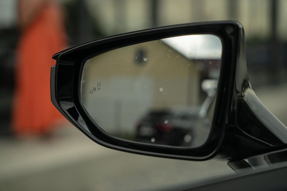 Продам Lexus CT UX 250h 2021 года в Черновцах
