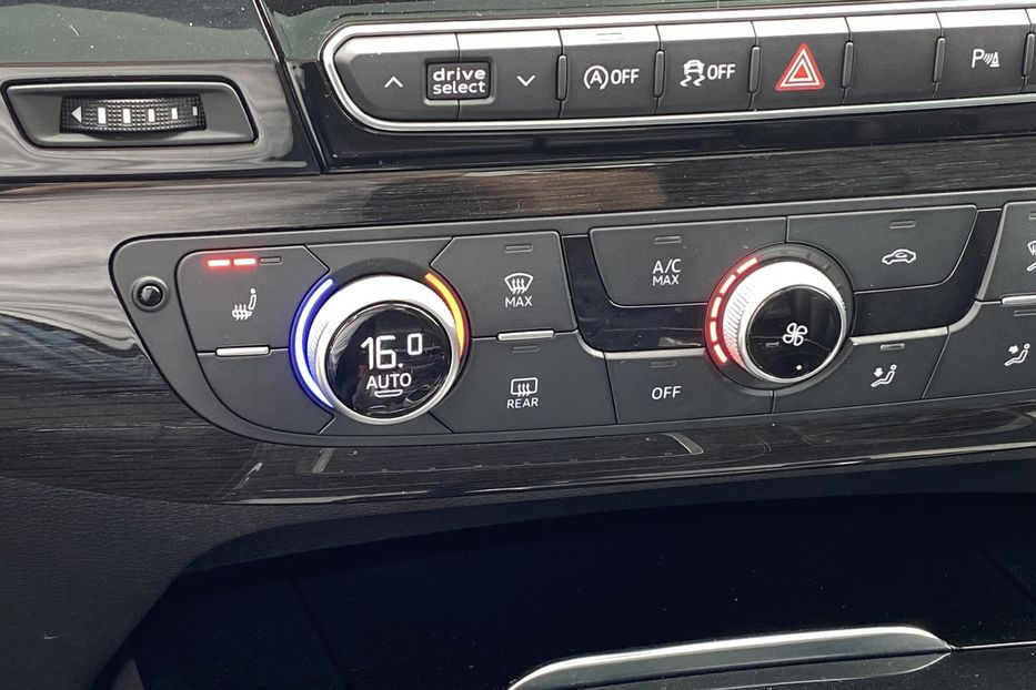 Продам Audi Q7 2016 года в Луцке