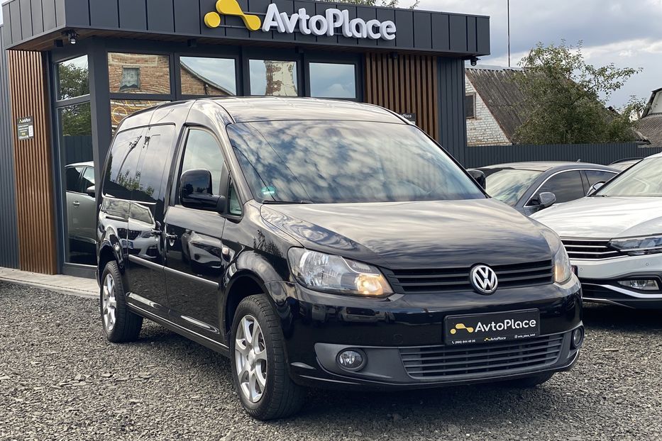 Продам Volkswagen Caddy пасс. Maxi 2010 года в Луцке