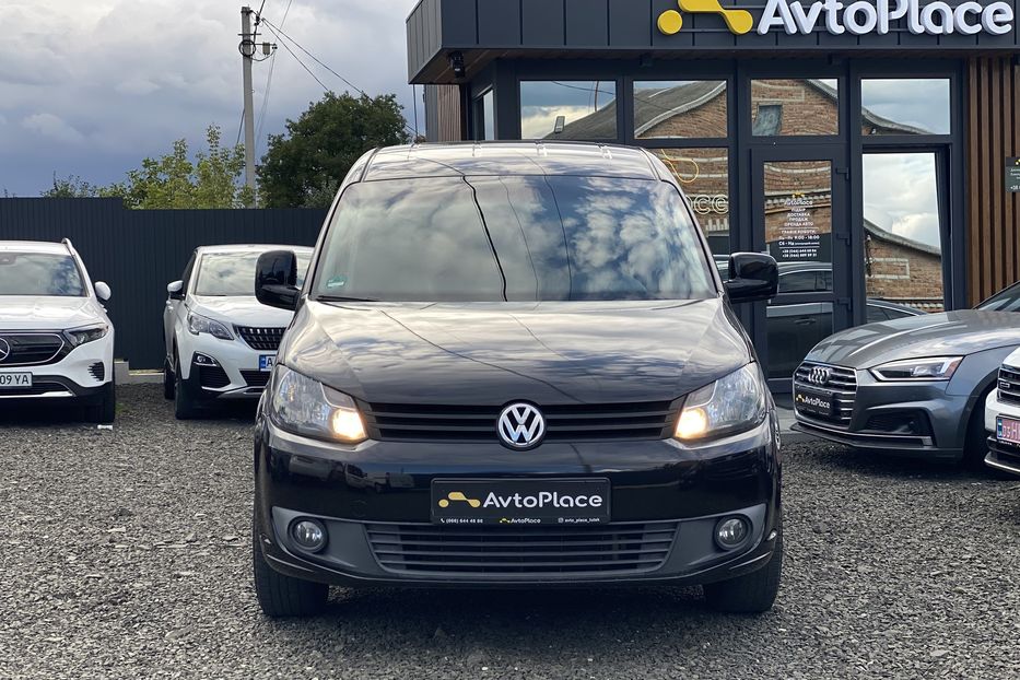 Продам Volkswagen Caddy пасс. Maxi 2010 года в Луцке