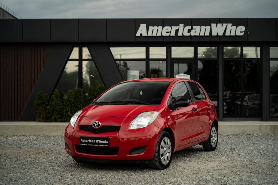 Продам Toyota Yaris 2011 года в Черновцах