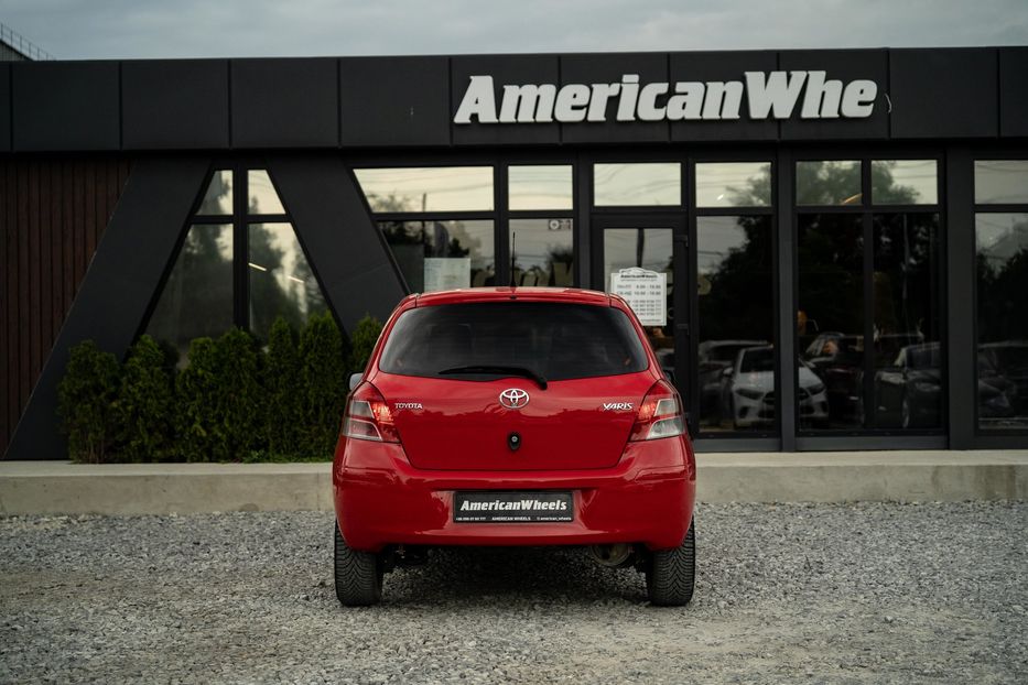 Продам Toyota Yaris 2011 года в Черновцах