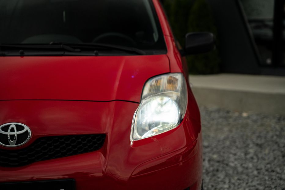 Продам Toyota Yaris 2011 года в Черновцах