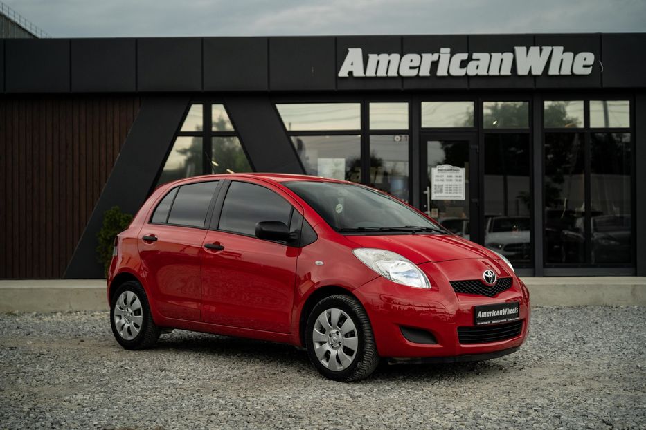 Продам Toyota Yaris 2011 года в Черновцах