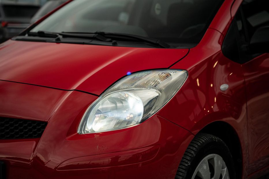 Продам Toyota Yaris 2011 года в Черновцах