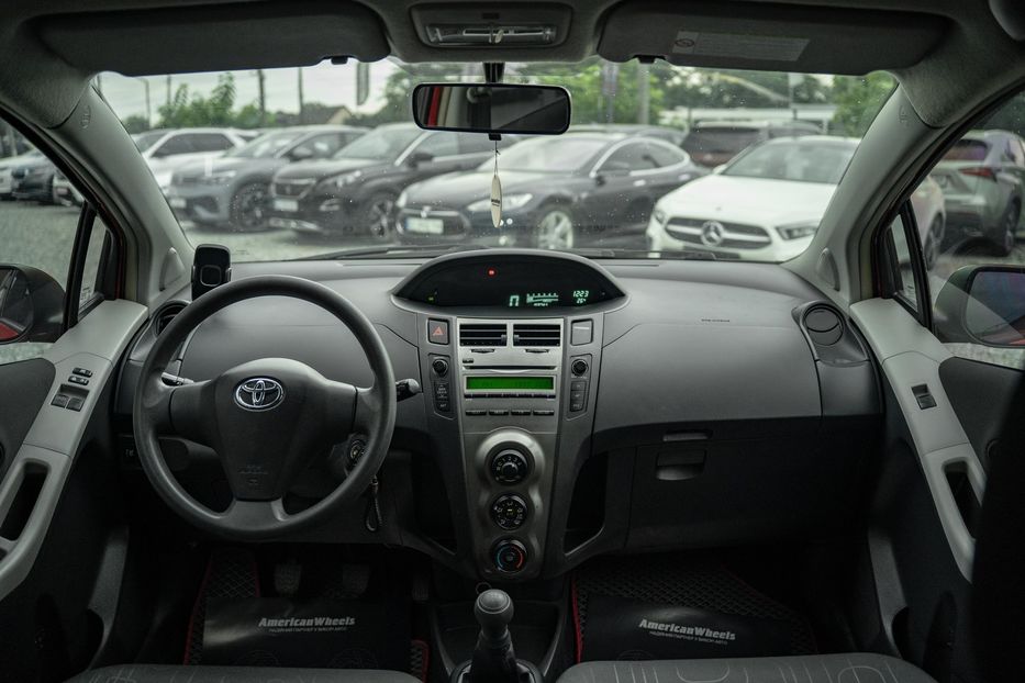 Продам Toyota Yaris 2011 года в Черновцах