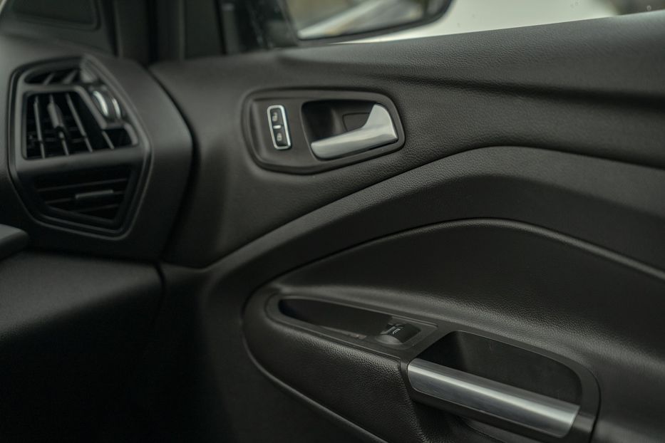 Продам Ford Kuga 2015 года в Черновцах