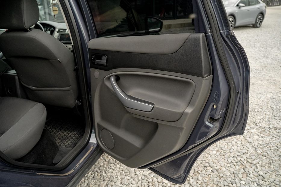 Продам Ford Kuga 2012 года в Черновцах