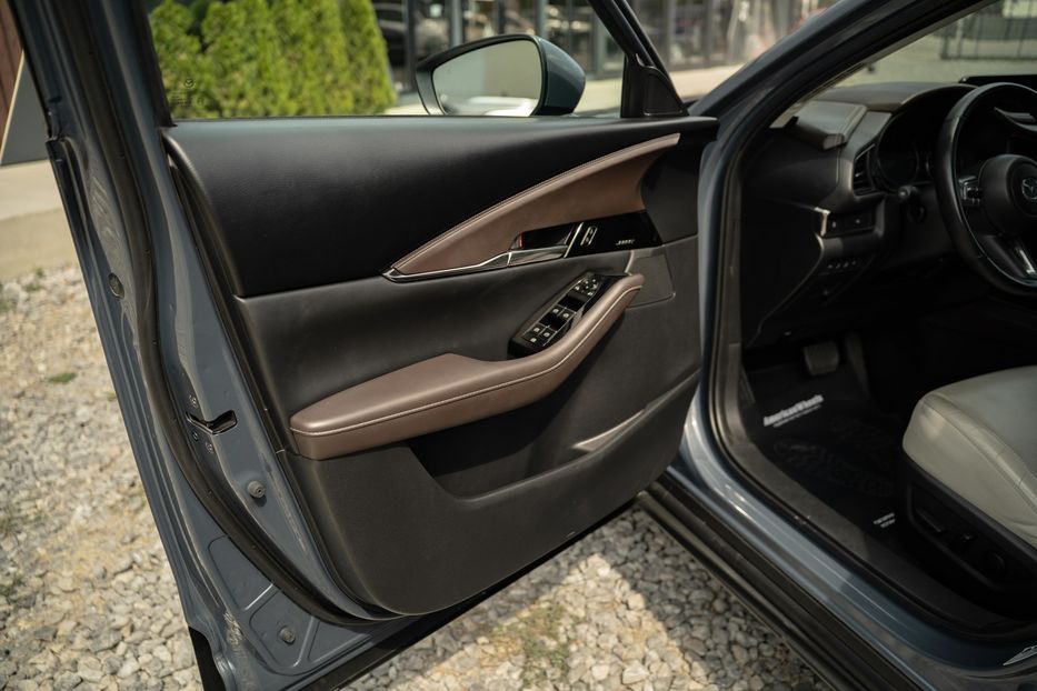 Продам Mazda 2 CX-30 Premium 2020 года в Черновцах