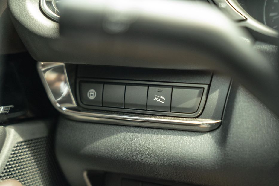 Продам Mazda 2 CX-30 Premium 2020 года в Черновцах