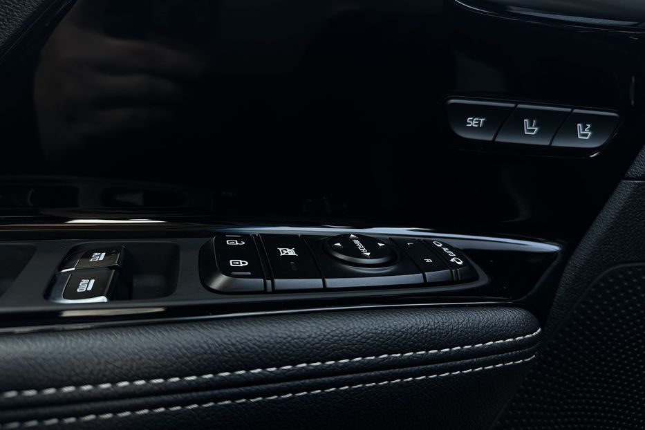 Продам Kia Niro 64 кВт ЗАРЕЗЕРВОВАНО 2021 года в Львове