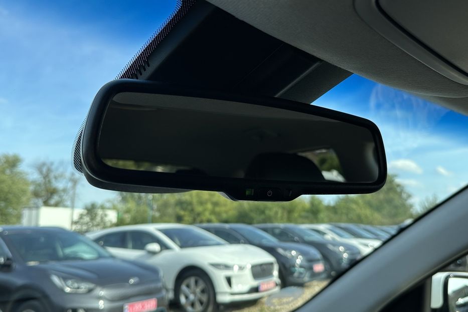 Продам Kia Niro 64 кВт ЗАРЕЗЕРВОВАНО 2021 года в Львове