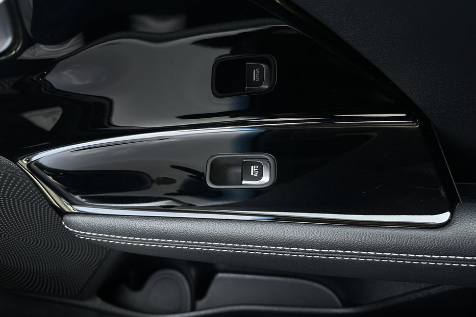 Продам Kia Niro 64 кВт ЗАРЕЗЕРВОВАНО 2021 года в Львове