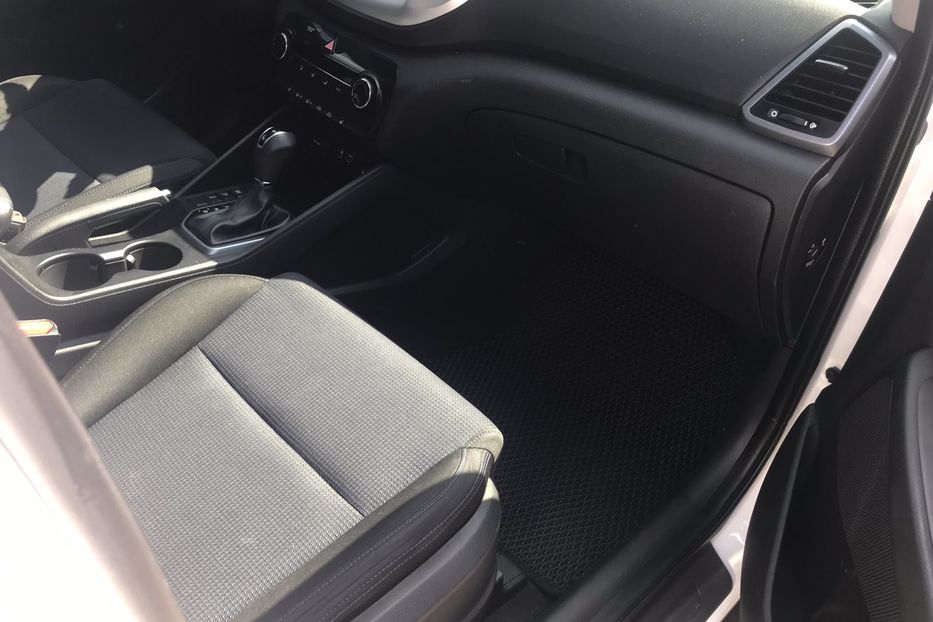 Продам Hyundai Tucson офицал 2016 года в Одессе