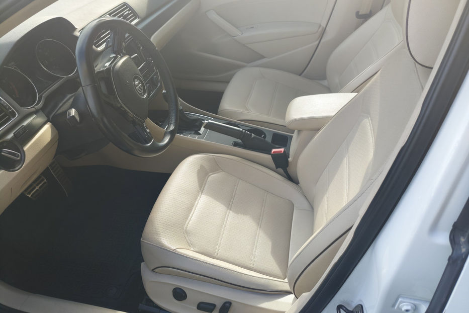Продам Volkswagen Passat B8 2016 года в Киеве