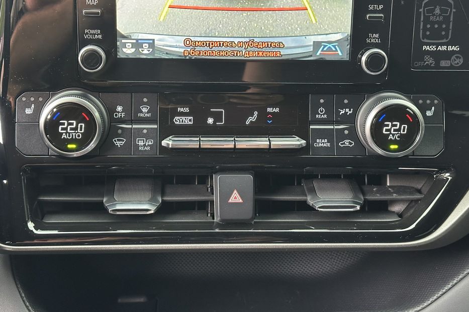 Продам Toyota Highlander Hybrid 2022 года в Киеве