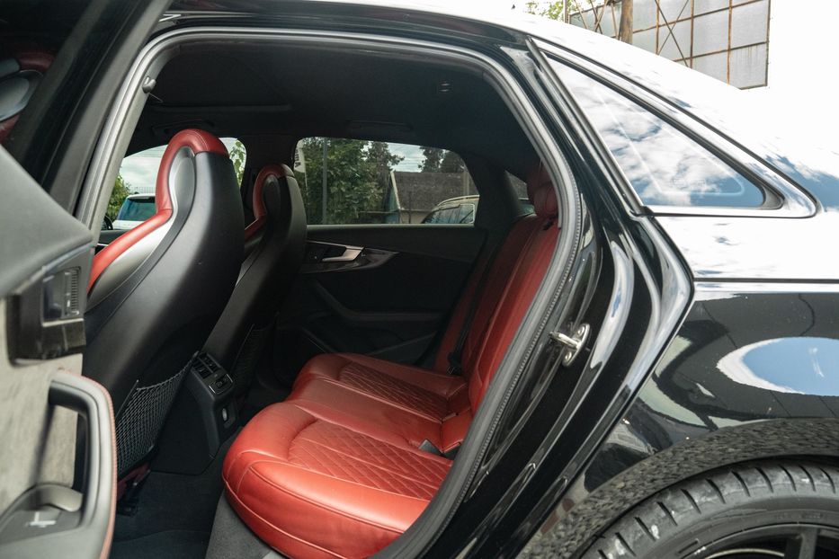 Продам Audi S4 Premium Plus 2018 года в Черновцах