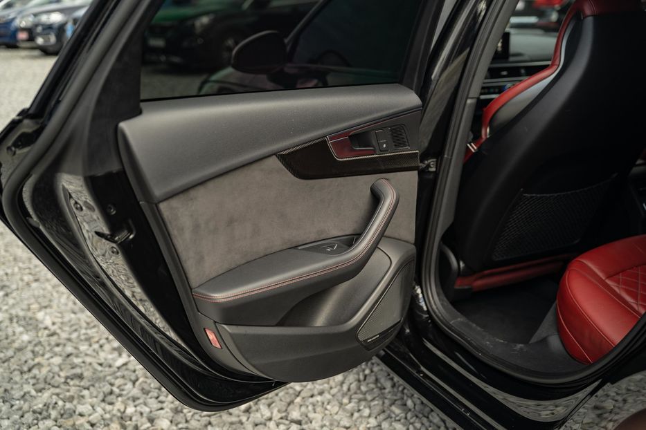 Продам Audi S4 Premium Plus 2018 года в Черновцах