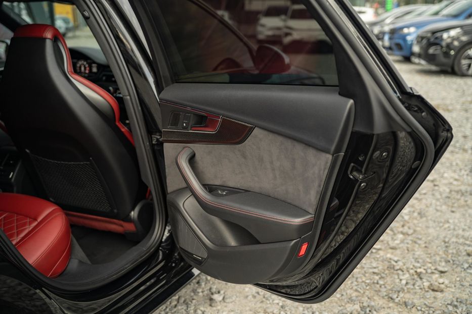 Продам Audi S4 Premium Plus 2018 года в Черновцах