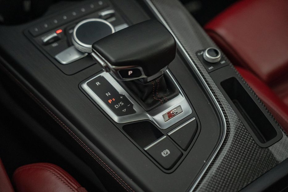 Продам Audi S4 Premium Plus 2018 года в Черновцах