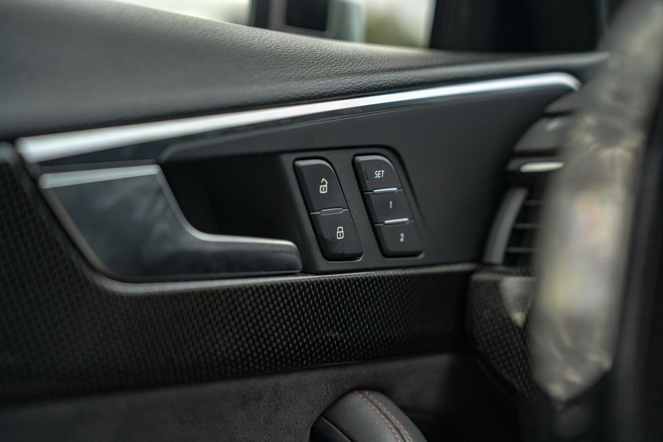 Продам Audi S4 Premium Plus 2018 года в Черновцах