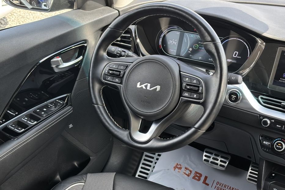 Продам Kia Niro 64 квт  2021 года в Львове