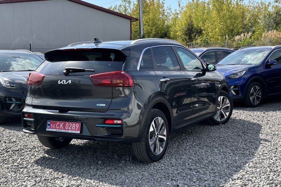 Продам Kia Niro 64 квт  2021 года в Львове