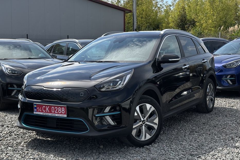 Продам Kia Niro 64 квт 2022 года в Львове