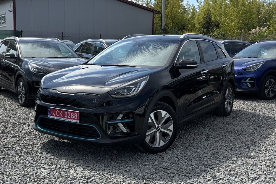 Продам Kia Niro 64 квт 2022 года в Львове