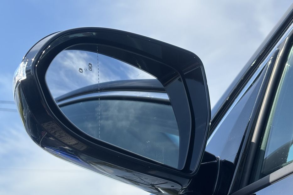 Продам Kia Niro 64 квт 2022 года в Львове